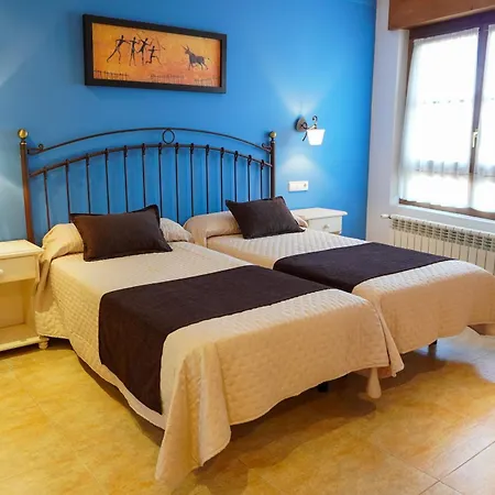Πανσιόν Rural La Corte De Pinares 3*