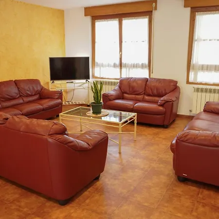 Πανσιόν Rural La Corte De Pinares 3*