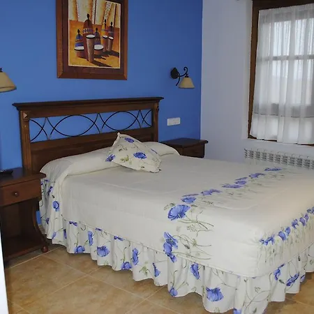 Rural La Corte De Pinares Guest house 3*
