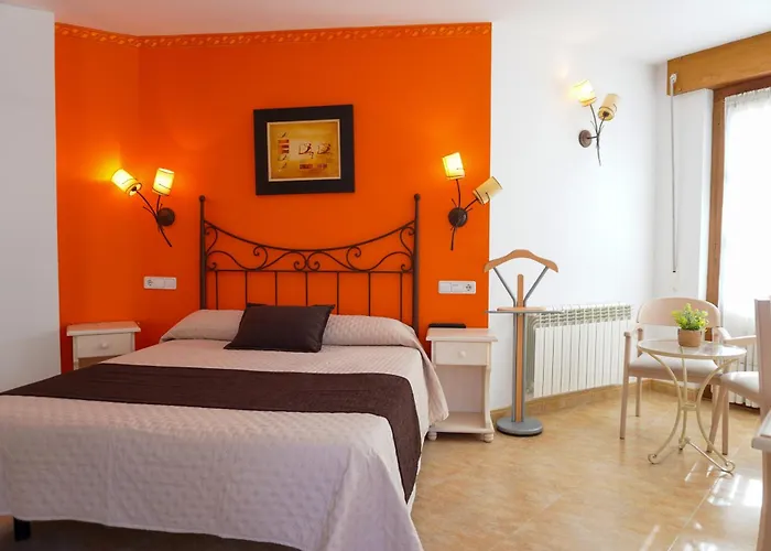 Rural La Corte De Pinares 게스트하우스 3*