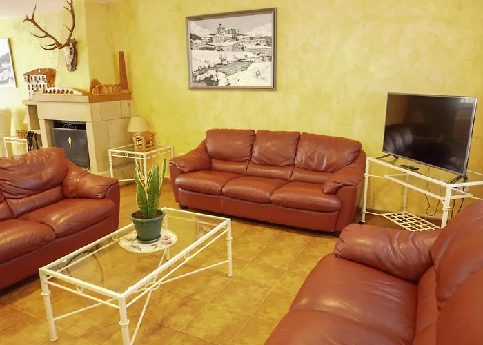 Rural La Corte De Pinares 3*