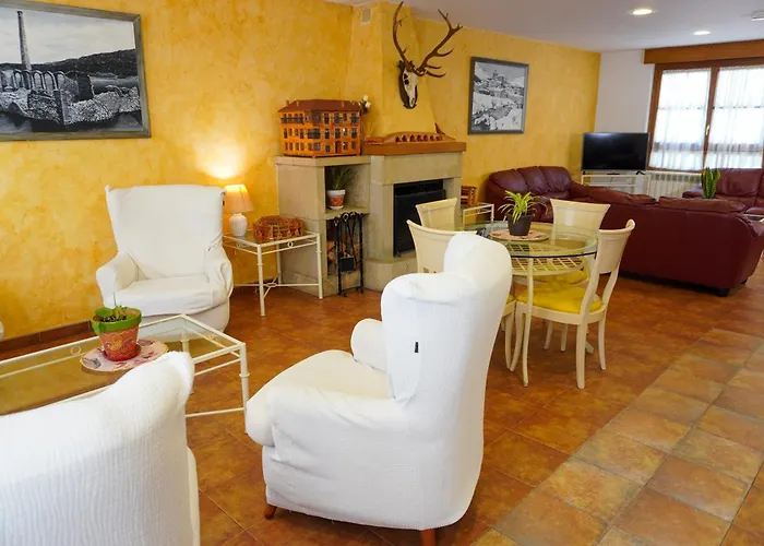 Rural La Corte De Pinares 3* 비누에사