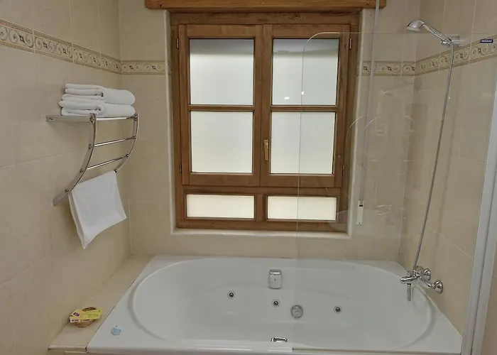 Rural La Corte De Pinares Maison d'hôtes 3*