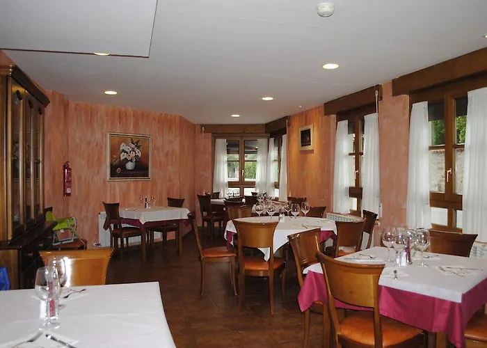 Pensionat Rural La Corte De Pinares 3*